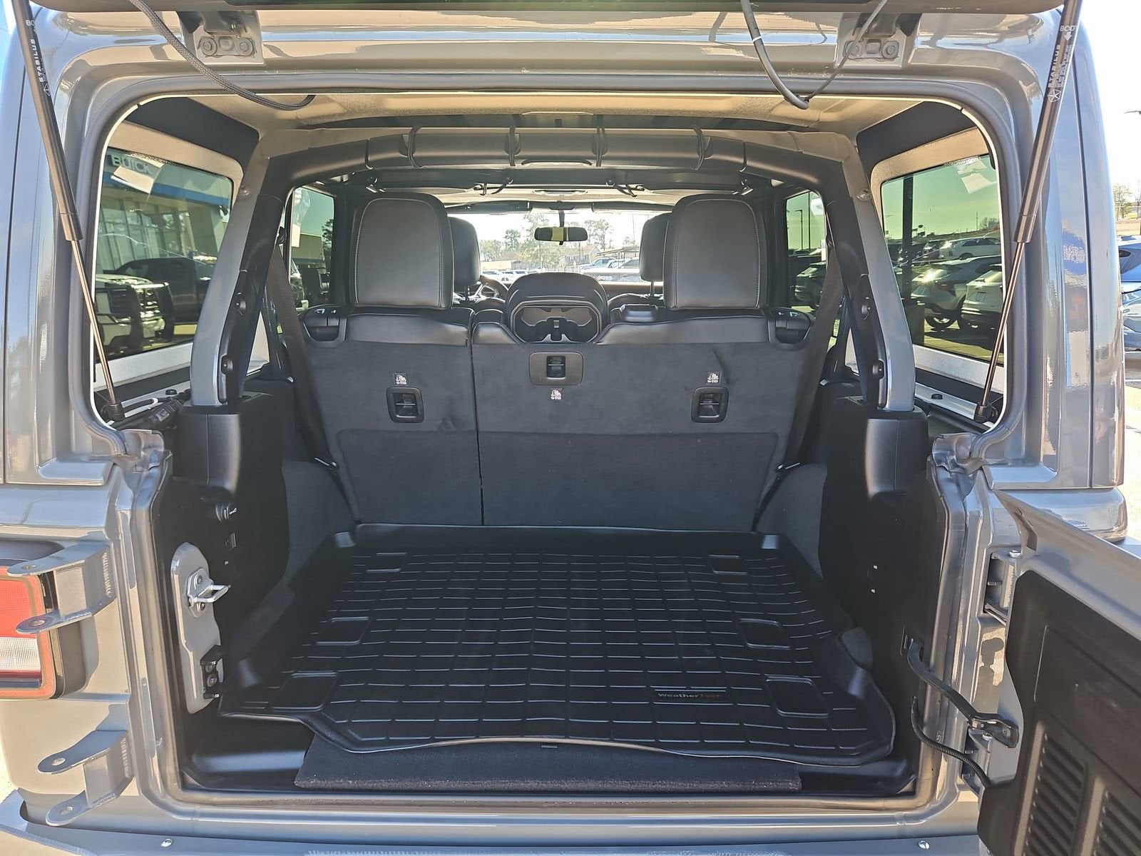 2021 Jeep Wrangler Unlimited Sahara Altitude