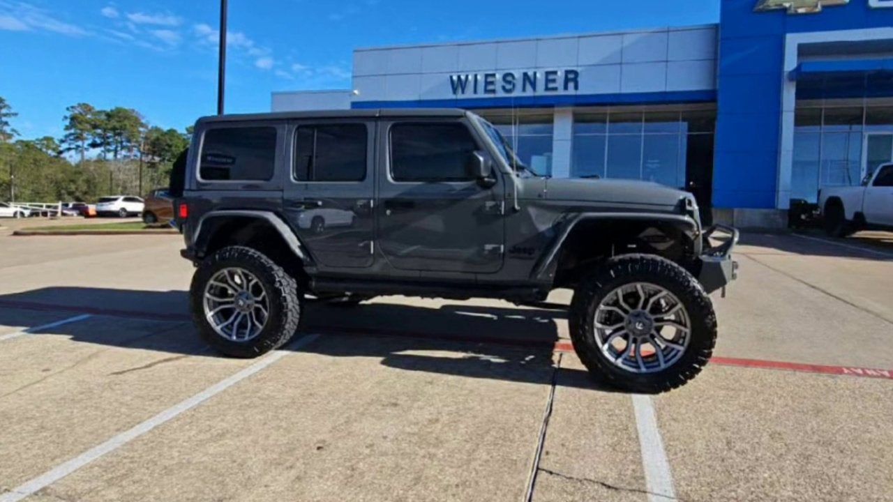 2021 Jeep Wrangler Unlimited Sahara Altitude