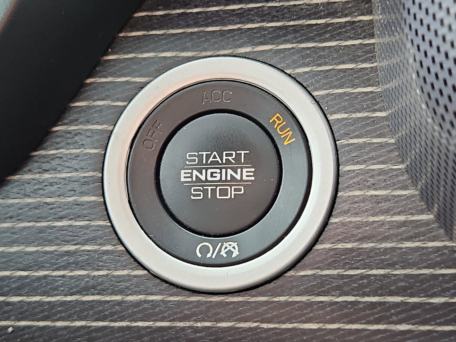 2020 RAM 1500 Limited Crew Cab 4x2 5'7" Box