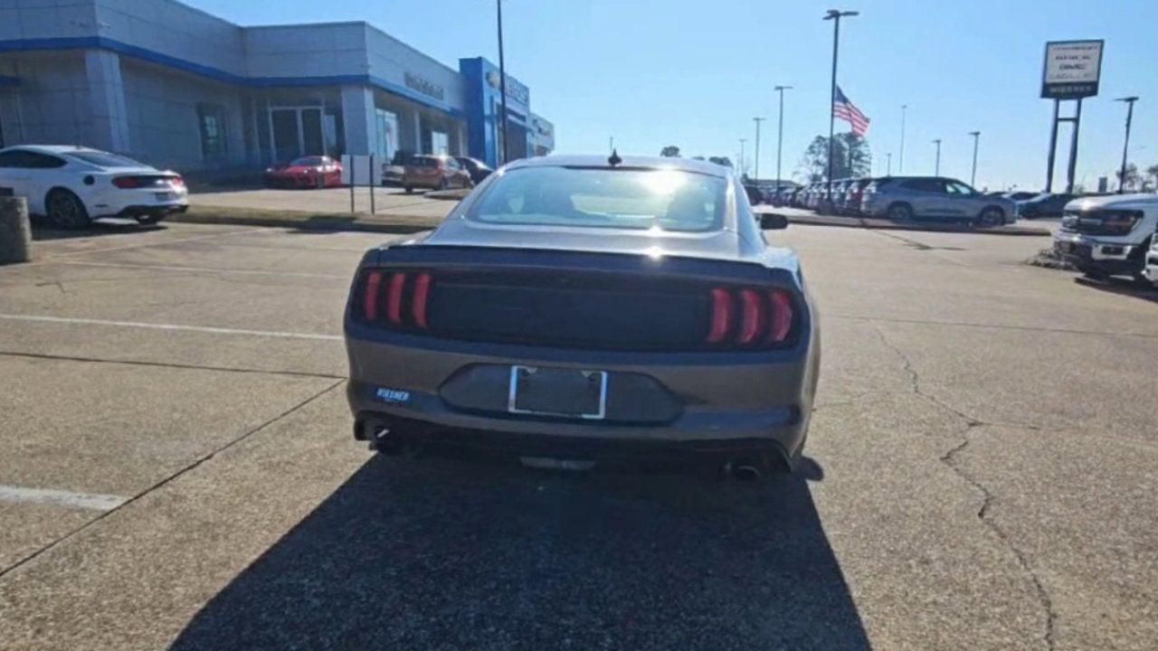 2021 Ford Mustang EcoBoost Fastback