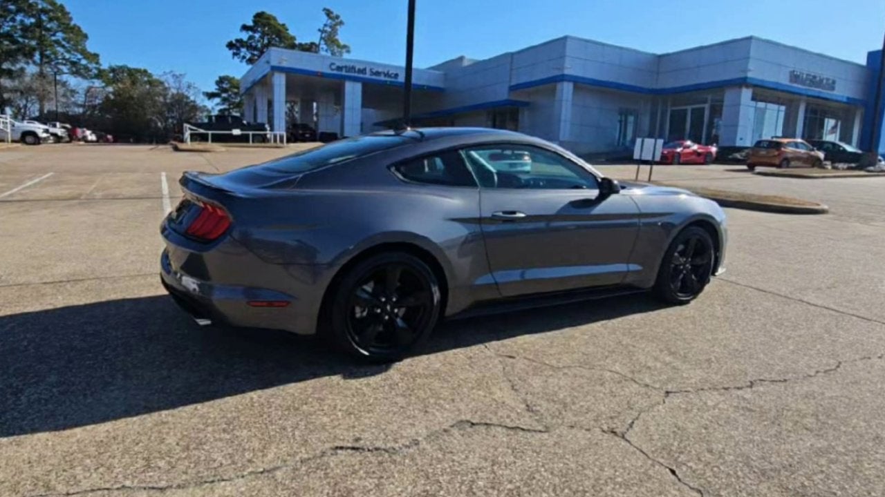 2021 Ford Mustang EcoBoost Fastback
