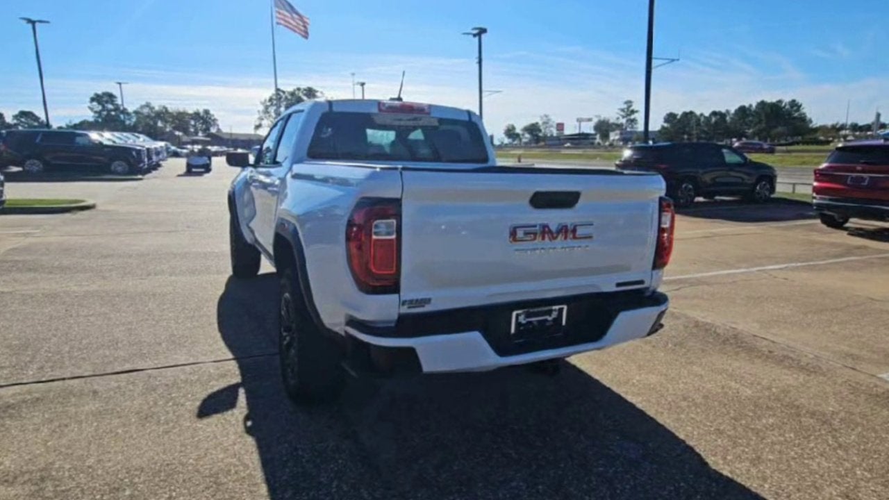 2024 GMC Canyon Elevation