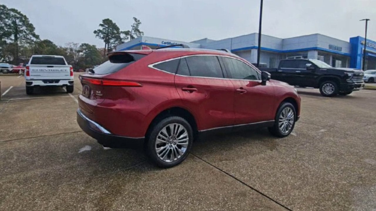 2022 Toyota Venza LE