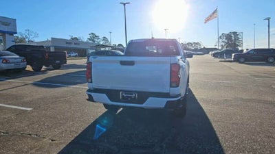 2025 Chevrolet Colorado WT/LT