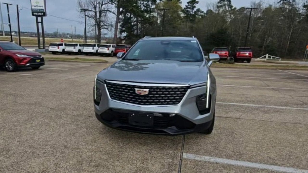 2024 Cadillac XT4 Premium Luxury