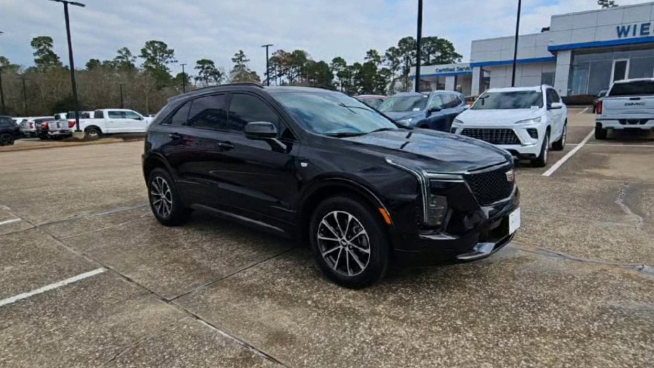 2025 Cadillac XT4 Sport