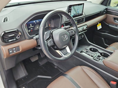 2023 Honda Pilot AWD Elite